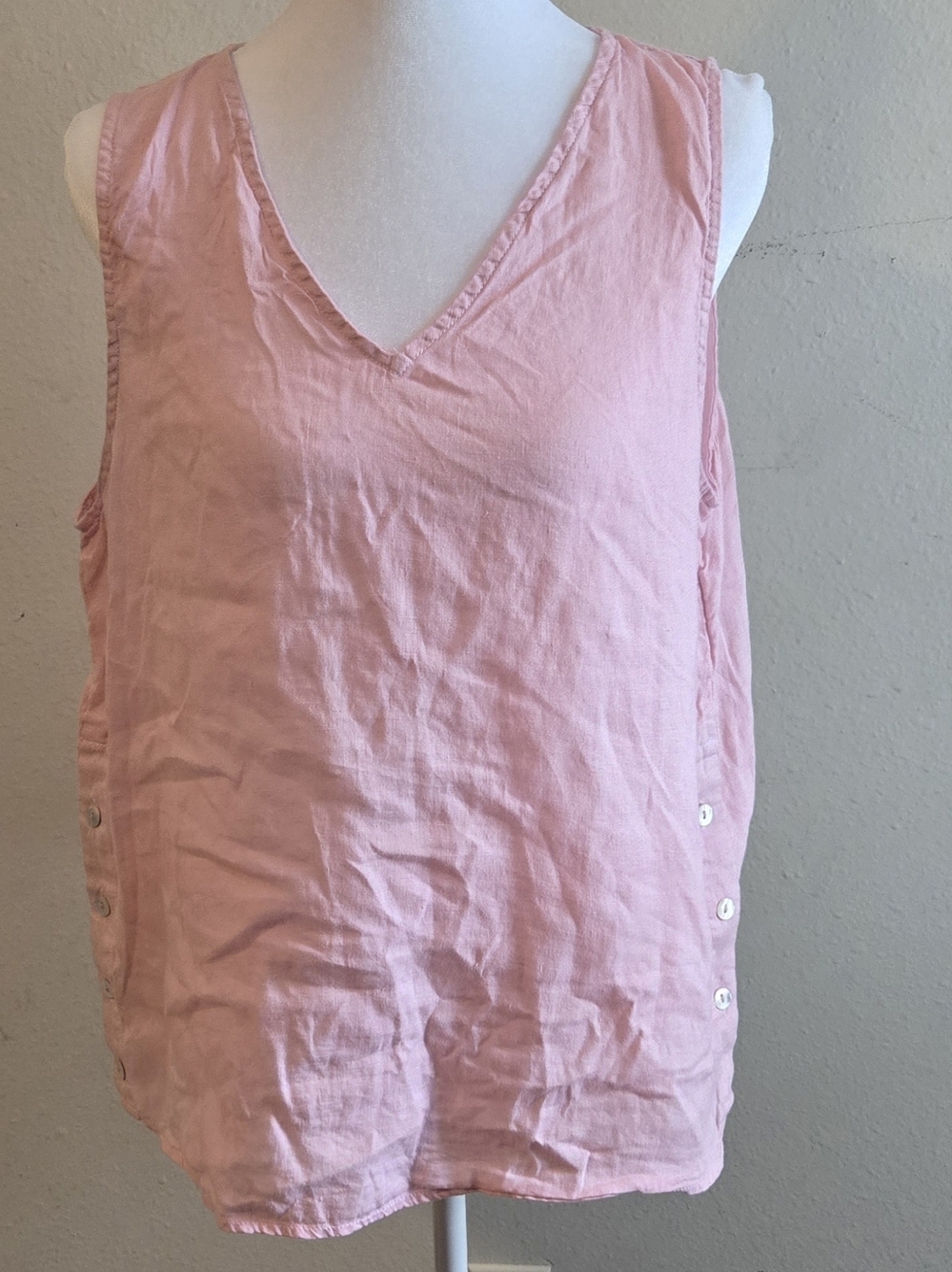 100% Linen Pink V-Neck Sleeveless Top